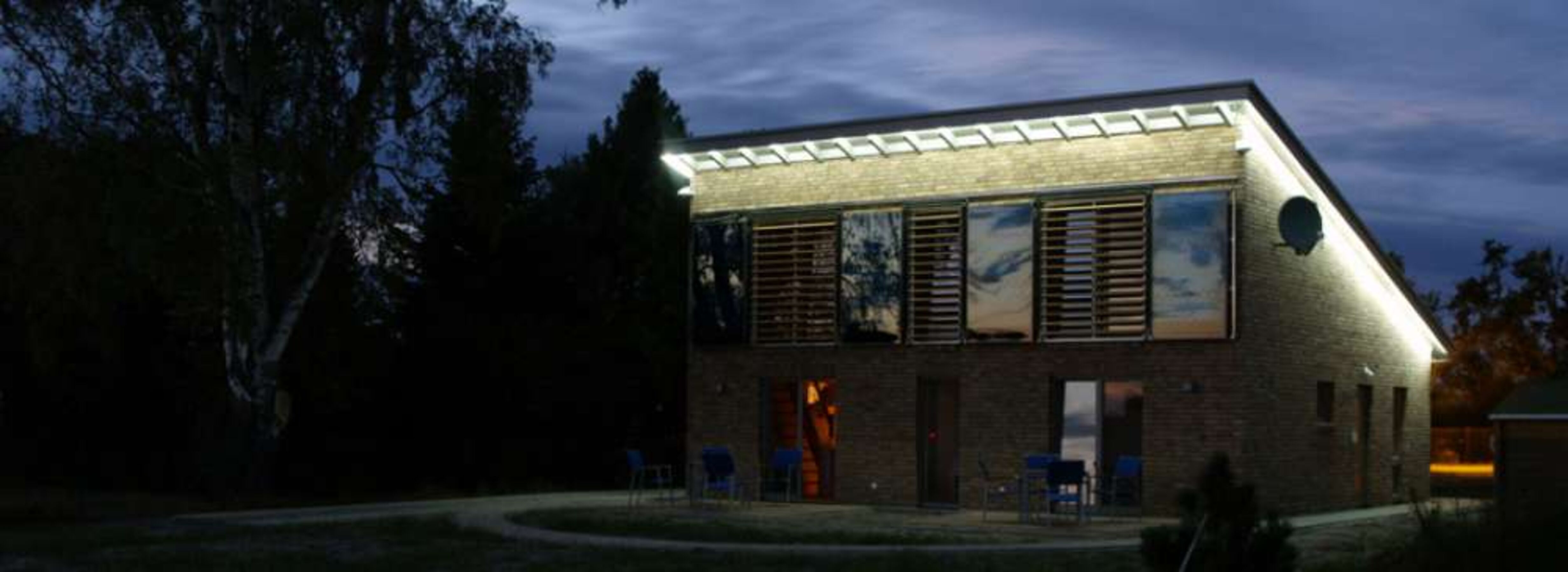 Faszinierende Architektur: karl@night
