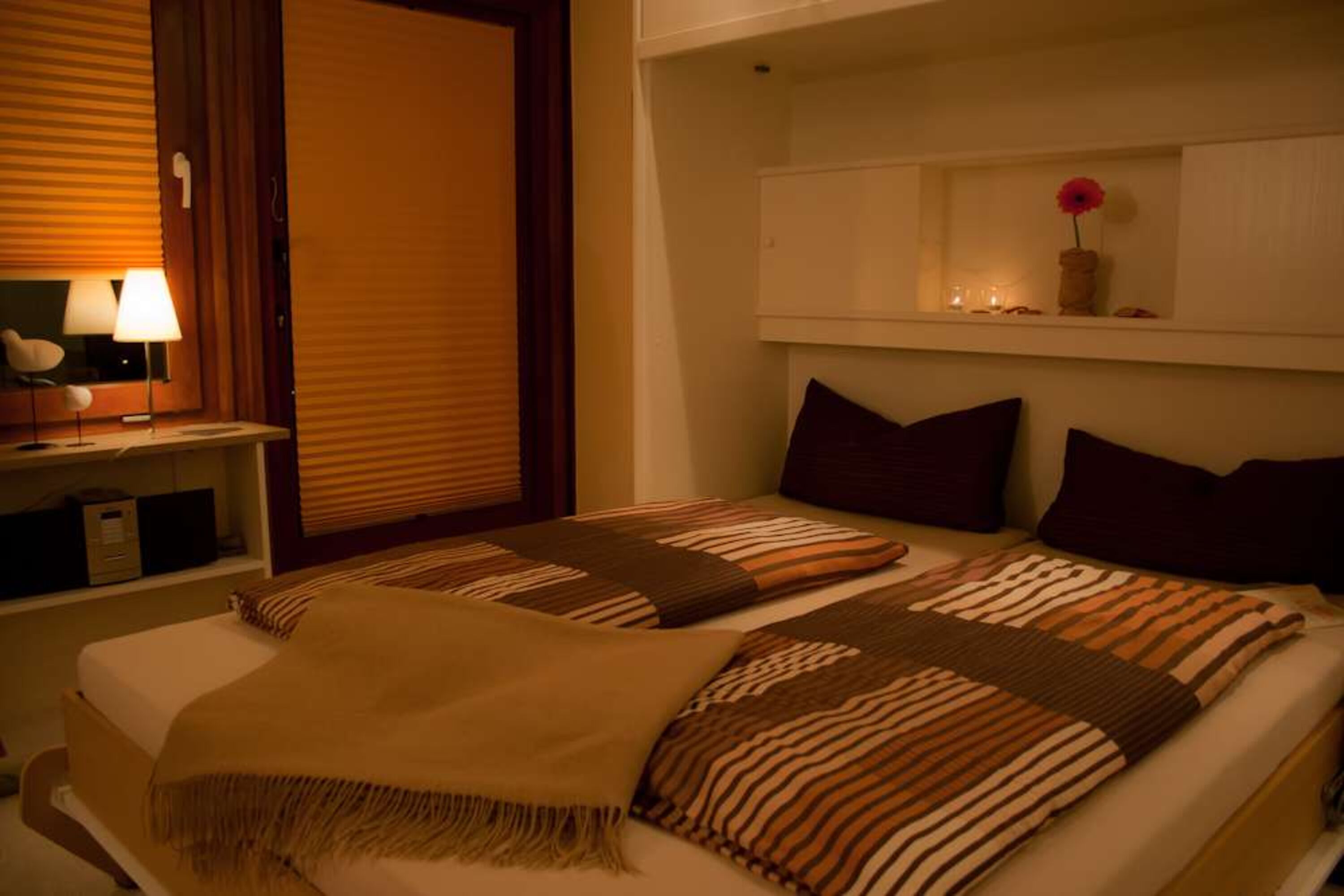 Schrankklappbett