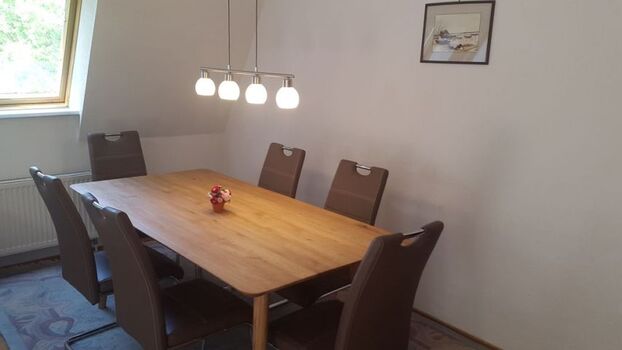 Wohnzimmer mit Essecke