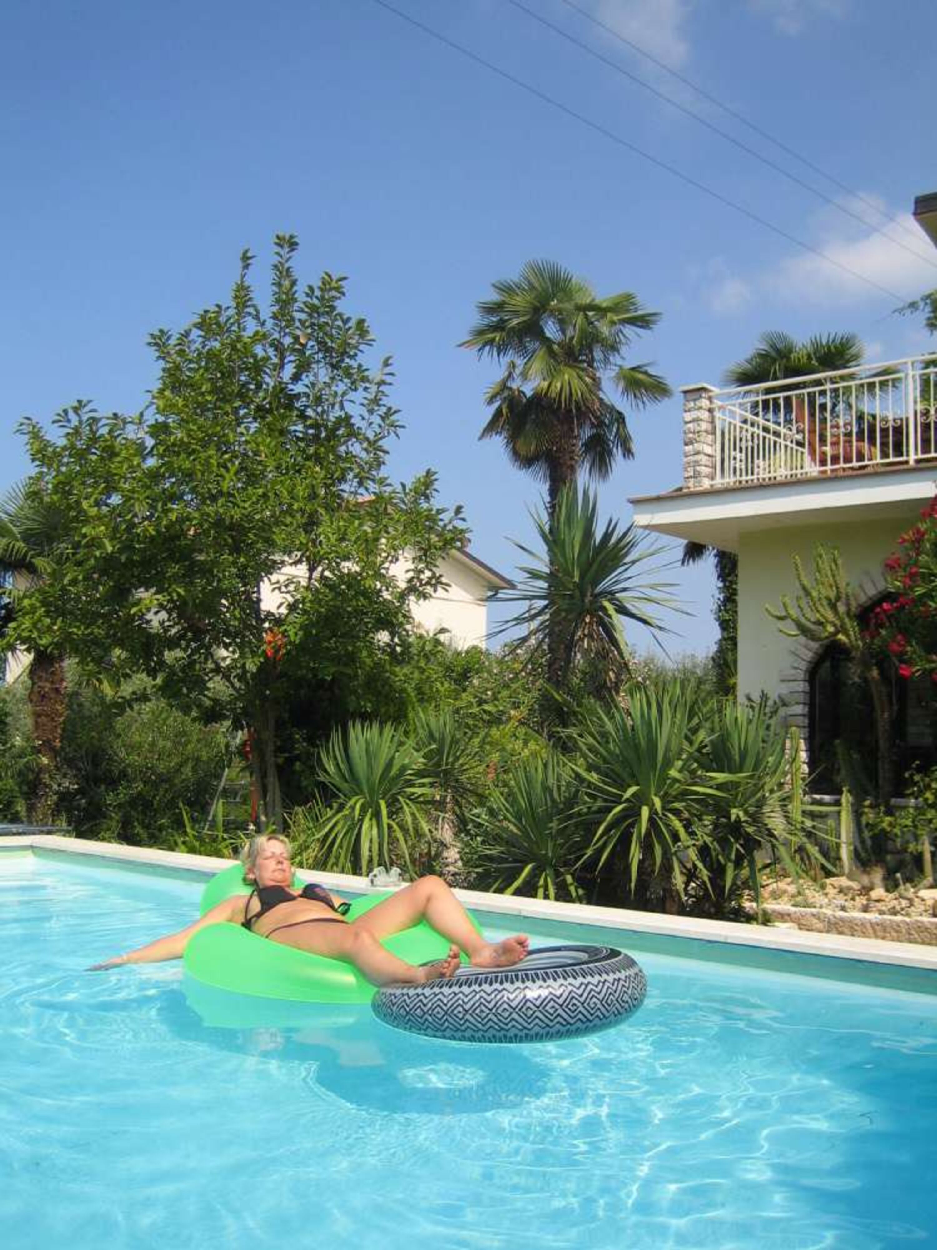 Entspannung im Pool